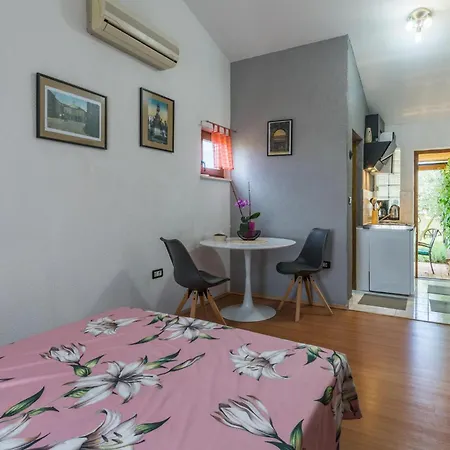 Beautiful In With Wifi Apartment *